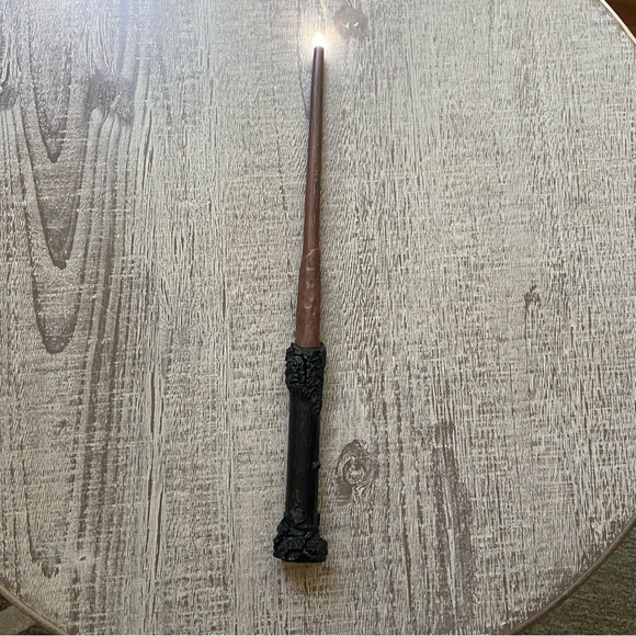 Harry Potter’s Wand With Illuminating Tip The Noble Collection Like New in Box - Picture 4 of 8
